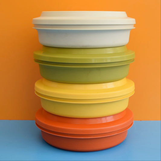 Vintage 1970s Tupperware Bowls/ Plates / Containers