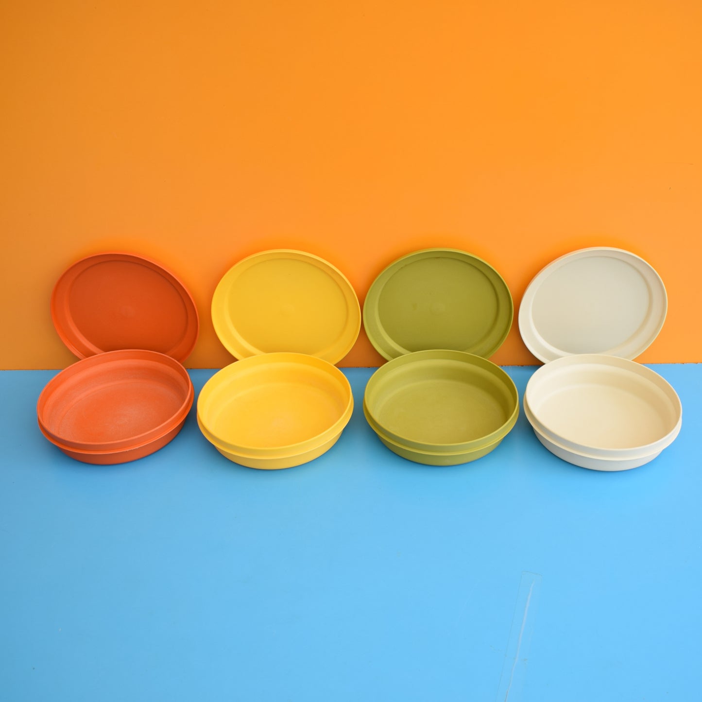Vintage 1970s Tupperware Bowls/ Plates / Containers