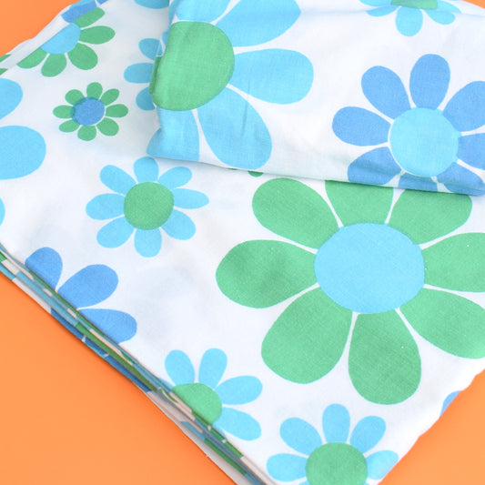 Vintage 1960s Sheet - Bold Flower Power - Blue & Green