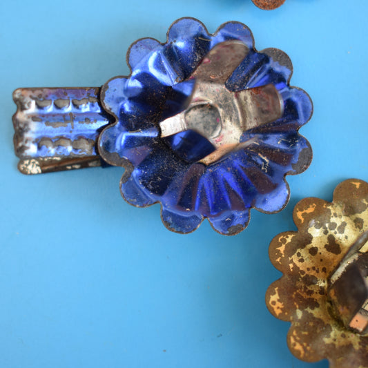 Vintage 1960s Christmas Tree Candle Clips x9 by Pineapple Retro