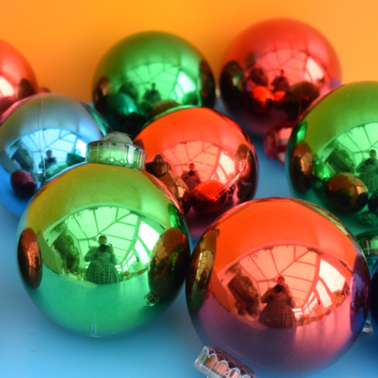 Vintage 1970s Plastic Christmas Balls x10 Green, Blue, Red