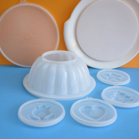 Vintage 1970s Tupperware Jelly Mould Set