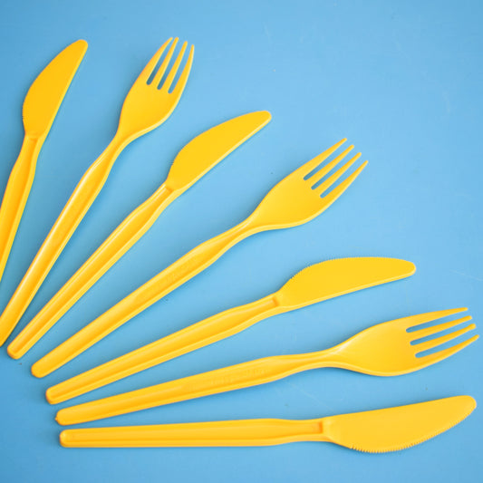 Vintage 1970s Plastic Cutlery - Stylmagic - Yellow