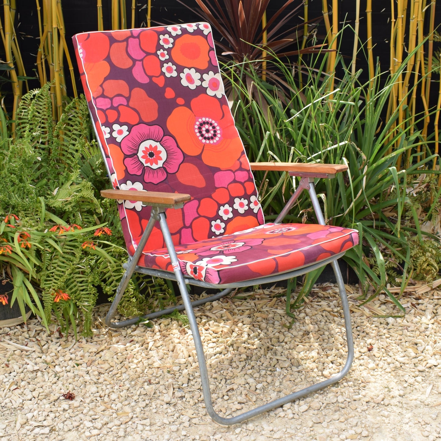 Vintage 1960s Reclining Garden Chair - Pink/Red