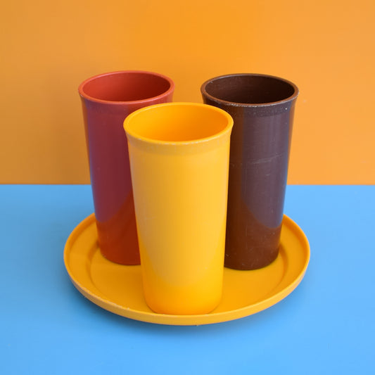 Vintage 1960s Plastic Tupperware Beakers / Plate