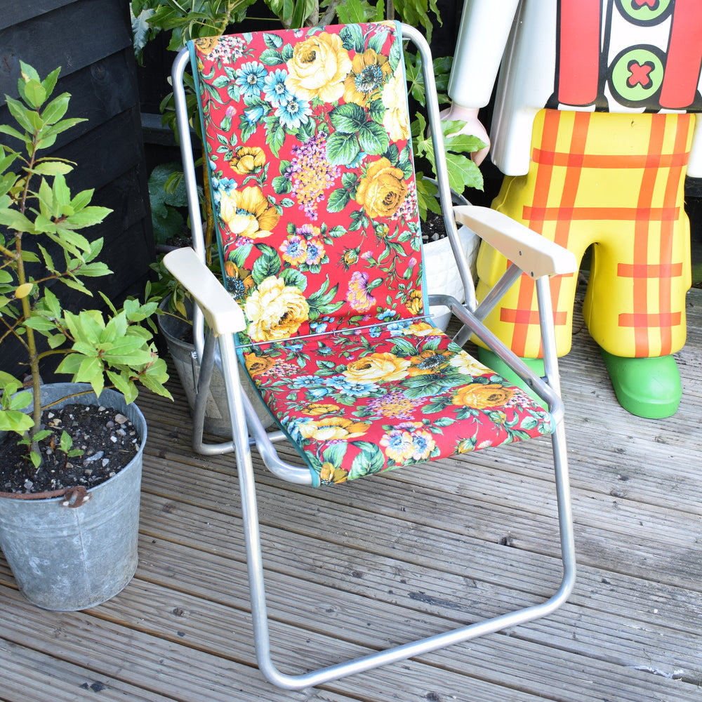 Vintage 1960s Folding Garden Chair - Roses - Red