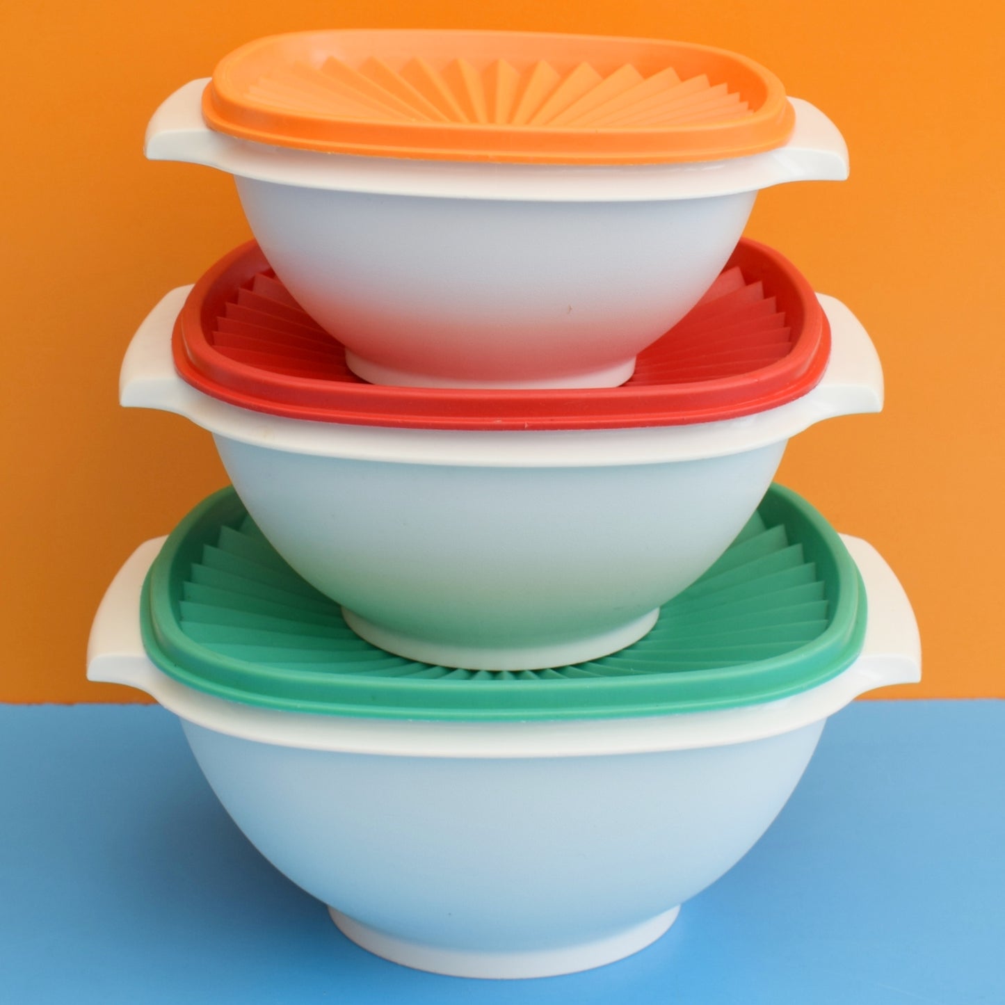 Vintage 1970s Tupperware Fan Top Tubs