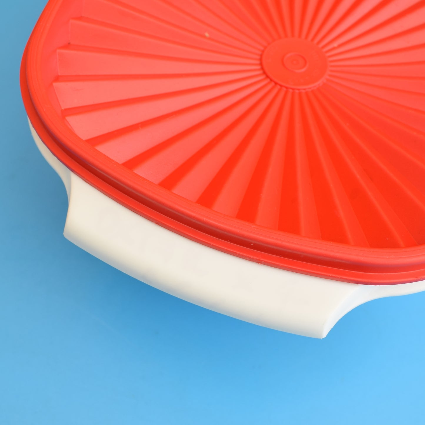Vintage 1970s Tupperware Fan Top Tubs