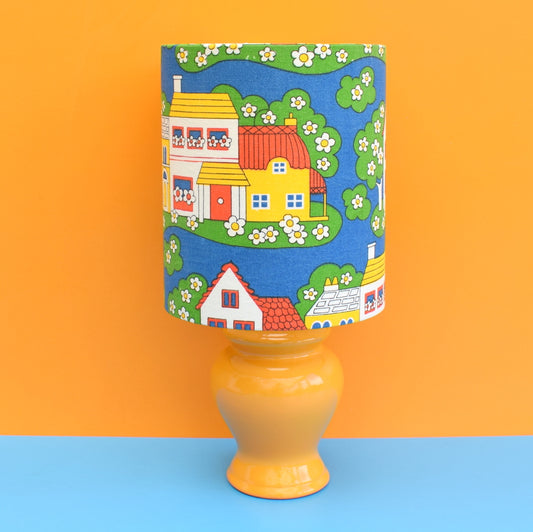 Vintage 1960s Mini Ceramic Table Lamp - Daisy Walk Shade
