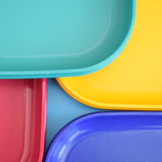 Vintage 1980s Tupperware Picnic Plates - Harlequin