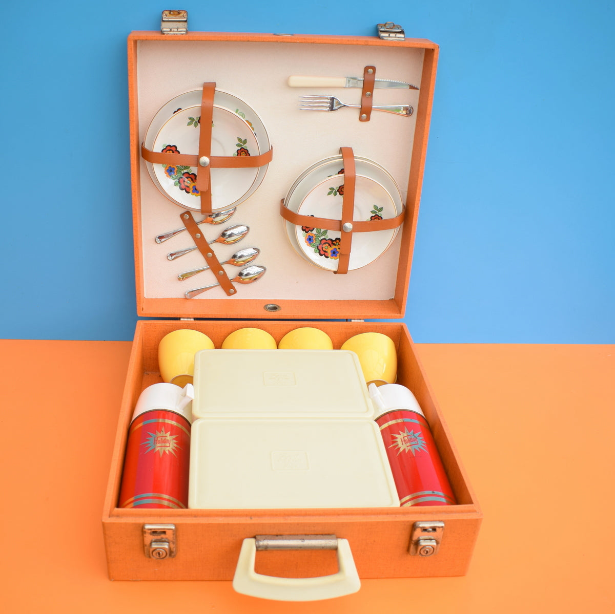 Vintage 1960s Brexton Picnic Box / Set - Flower Power China - Orange Case