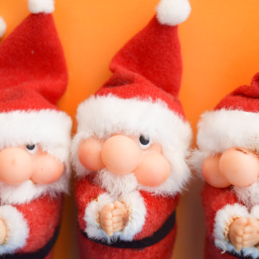 Vintage 1970s Kitsch Christmas Santa Clips x4 by Pineapple Retro