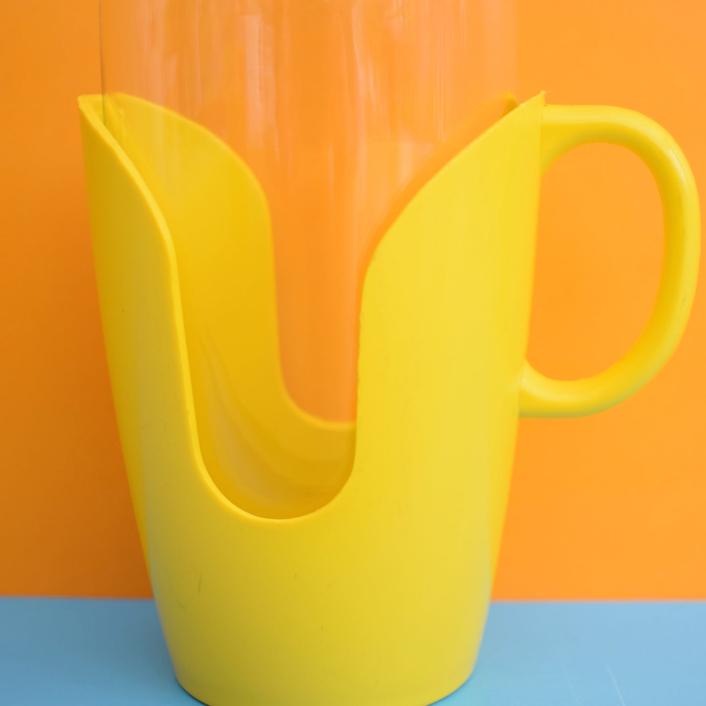 Vintage 1960s Drink-Up Glass Mugs x2 - Yellow