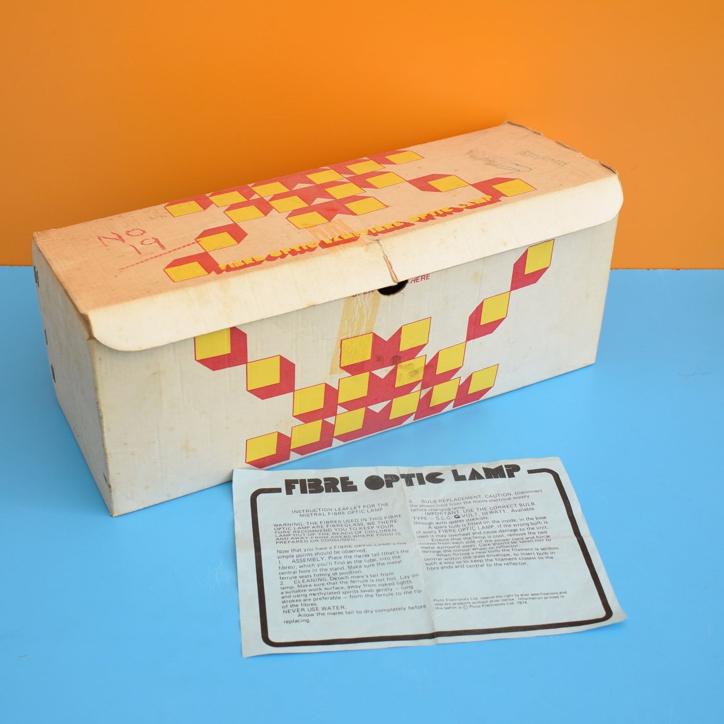 Vintage 1970s Fibre Optic Lamp- Boxed