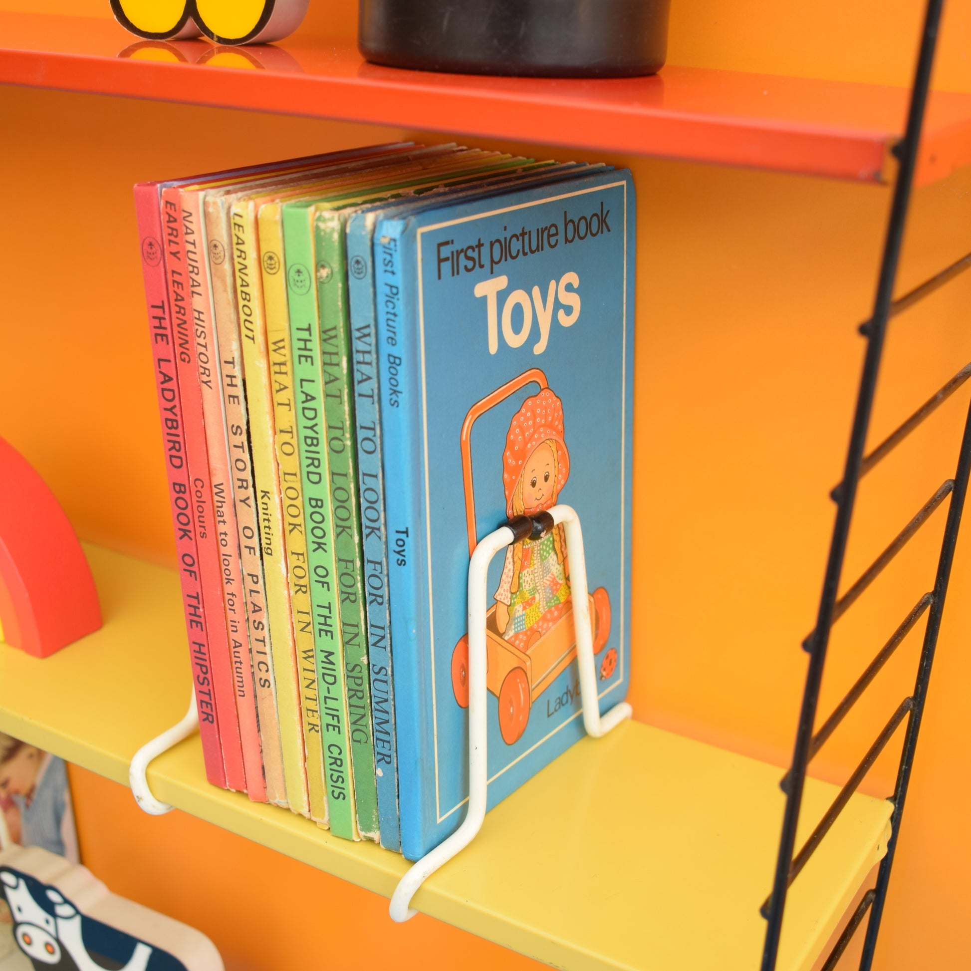Vintage 1950s Dutch Tomado Book Stops by Pineapple Retro