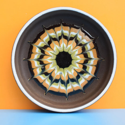 Vintage 1960s Dish - Hornsea - Starburst - Muramic by Pineapple Retro