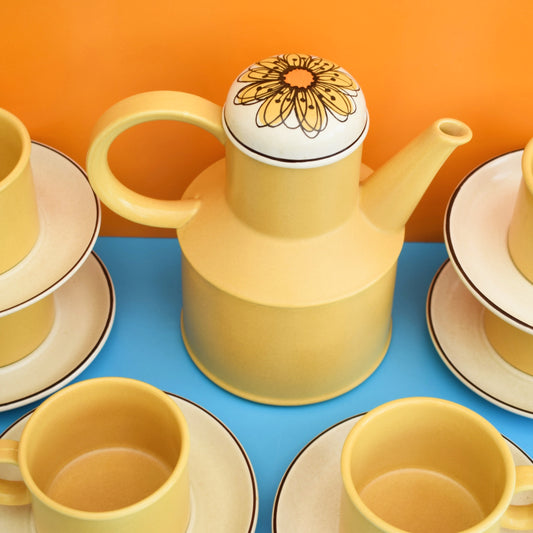 Vintage 1970s Midwinter Stonehenge - Flowersong by Vintage