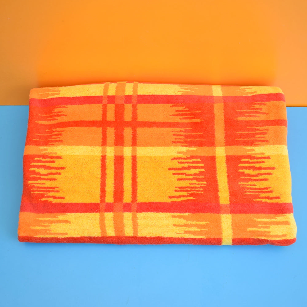 Vintage 1980s Beach Towel - Red, Orange & Yellow