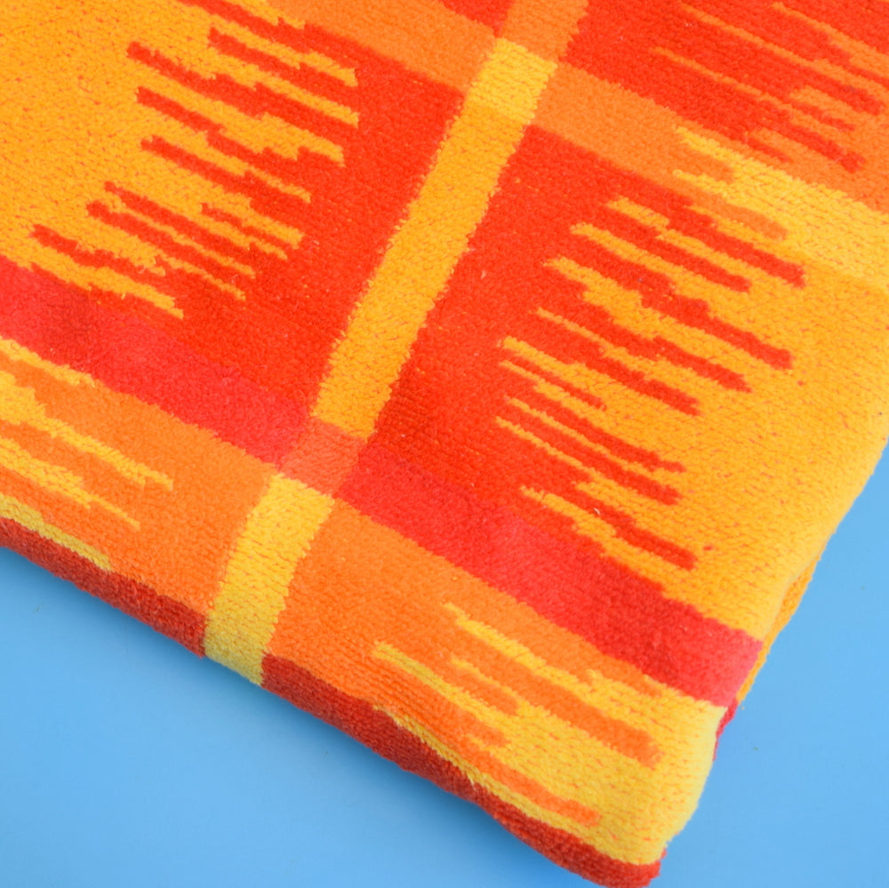 Vintage 1980s Beach Towel - Red, Orange & Yellow