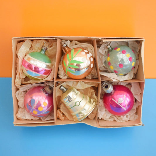 Vintage 1950s Medium Glass Christmas Baubles x6