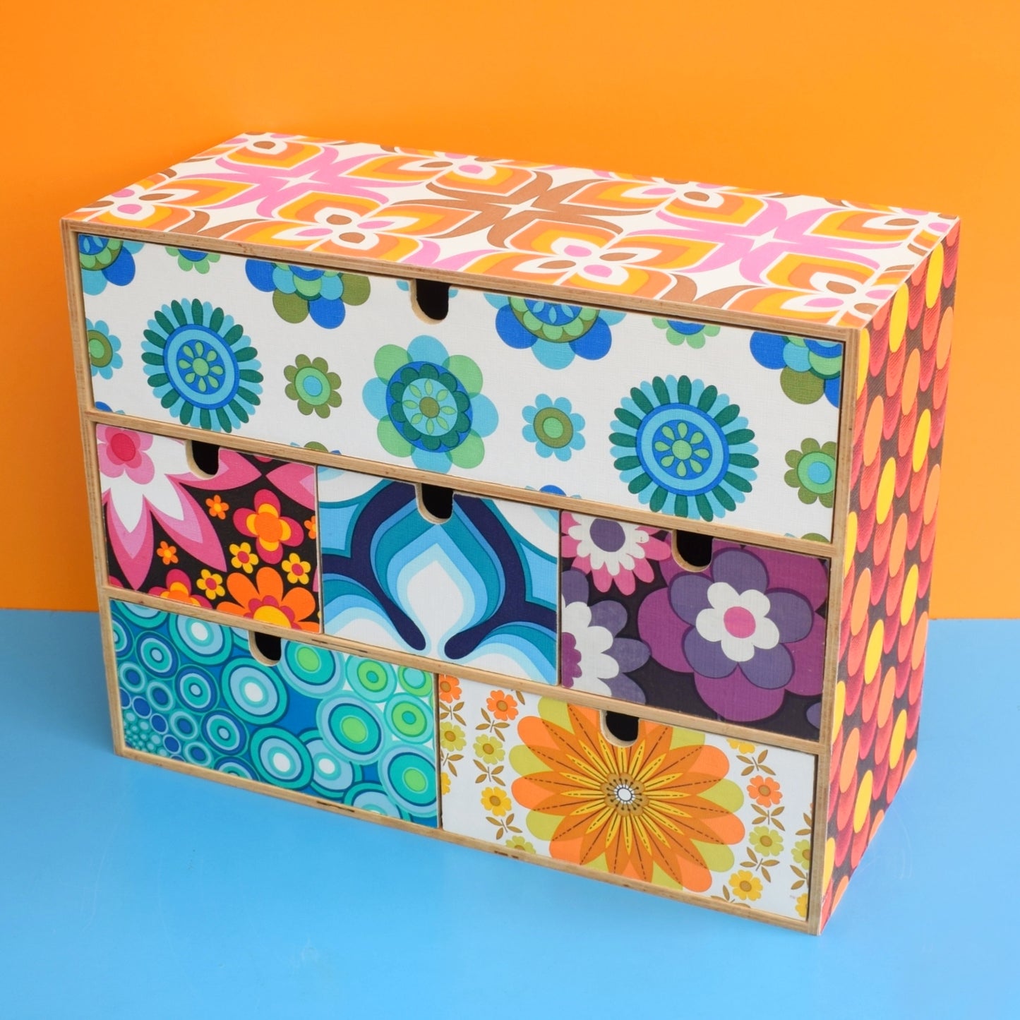 Wooden Unit - Vintage Wallpapers - Patchwork .