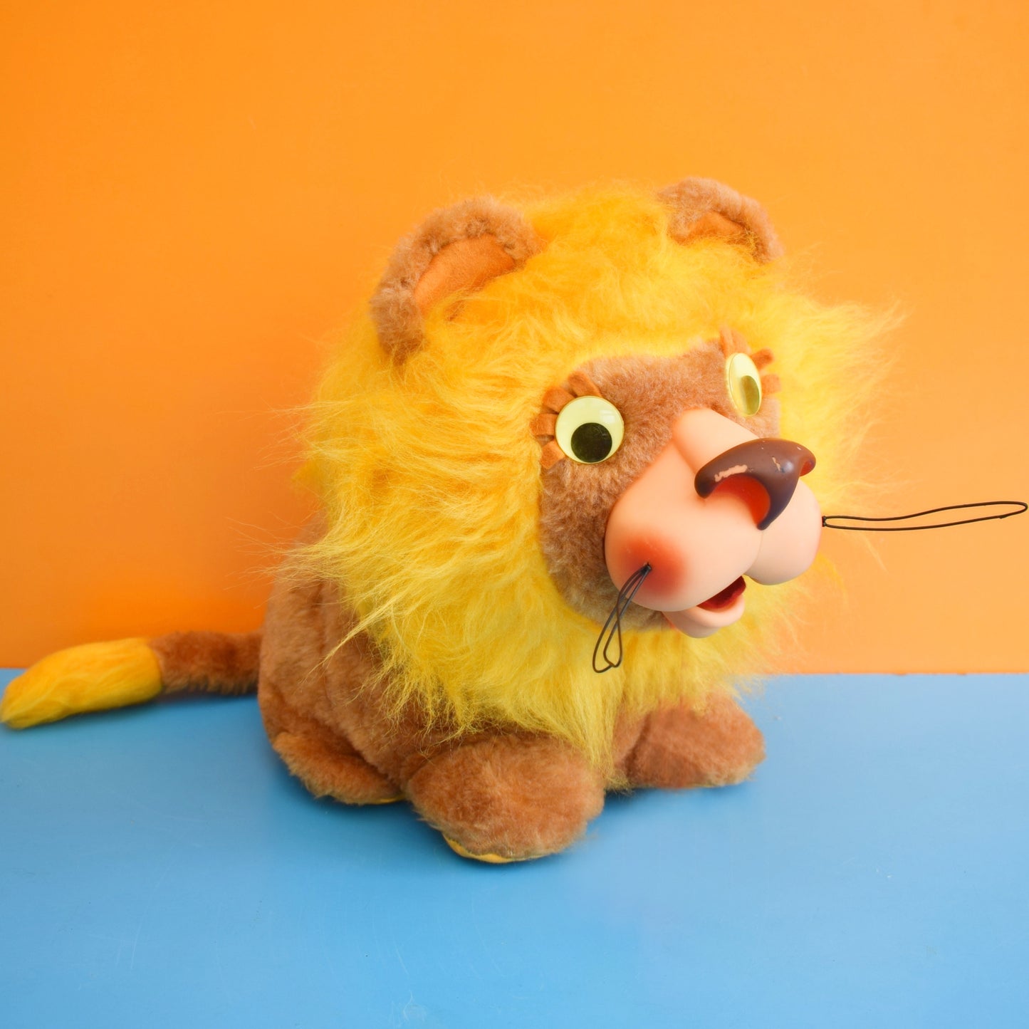 Vintage 1960s Growling Lion Toy - Larry