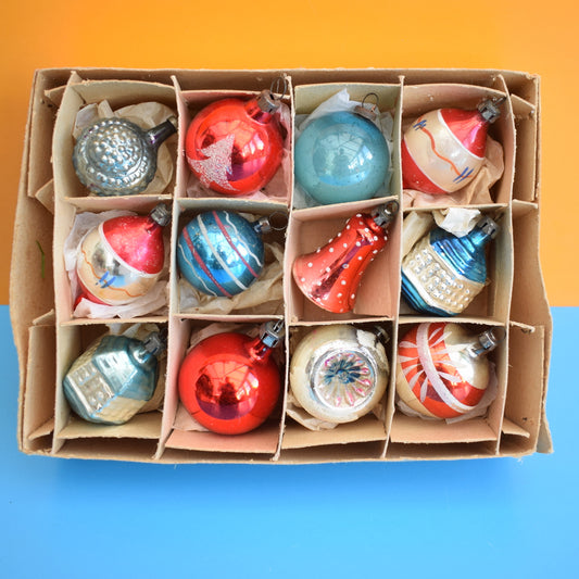 Vintage 1950s Fine Glass Special Christmas Bauble / Decorations - Red / Blue