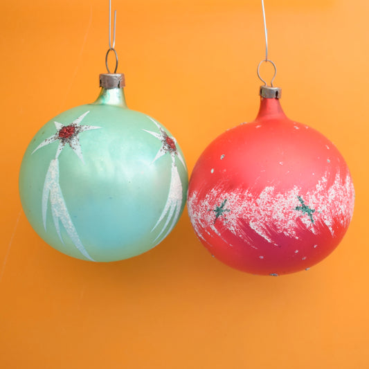 Vintage 1950s Medium Glass Christmas Baubles x2