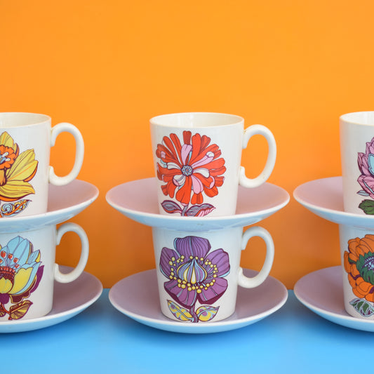Vintage 1970s Flower Power Cups & Saucers - Washington