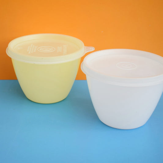 Vintage 1960s Plastic Tupperware Containers - Lemon/ White