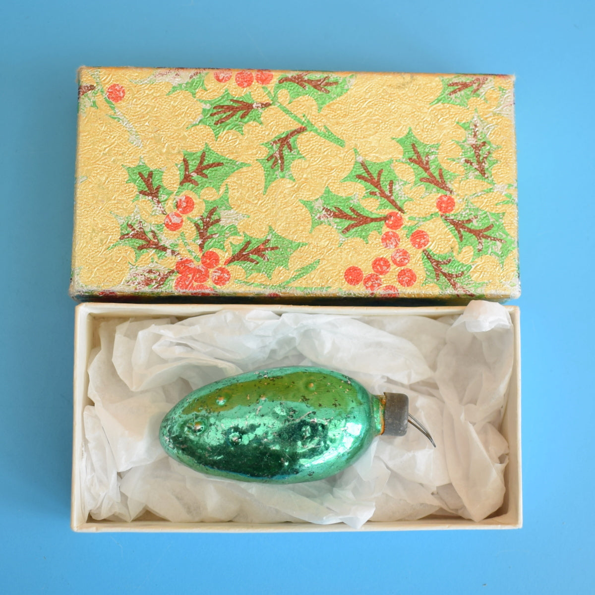 Vintage 1950s Small Fine Glass Lucky Pickle Decoration - Box
