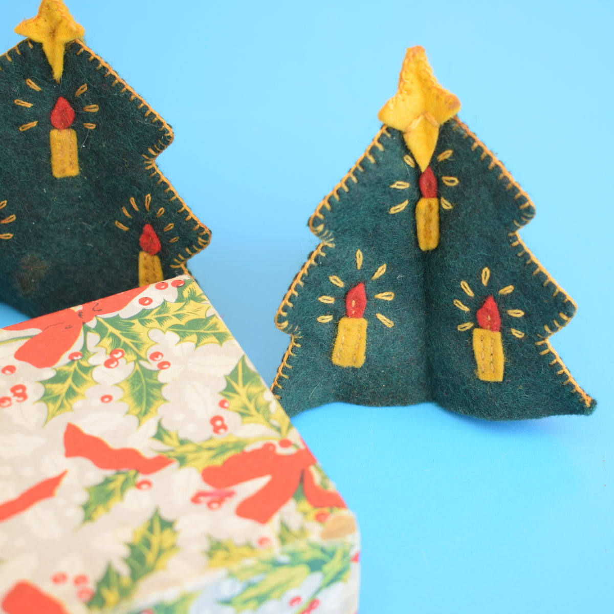 Vintage 1950s Felt Egg Cosies- Christmas Trees - Boxed