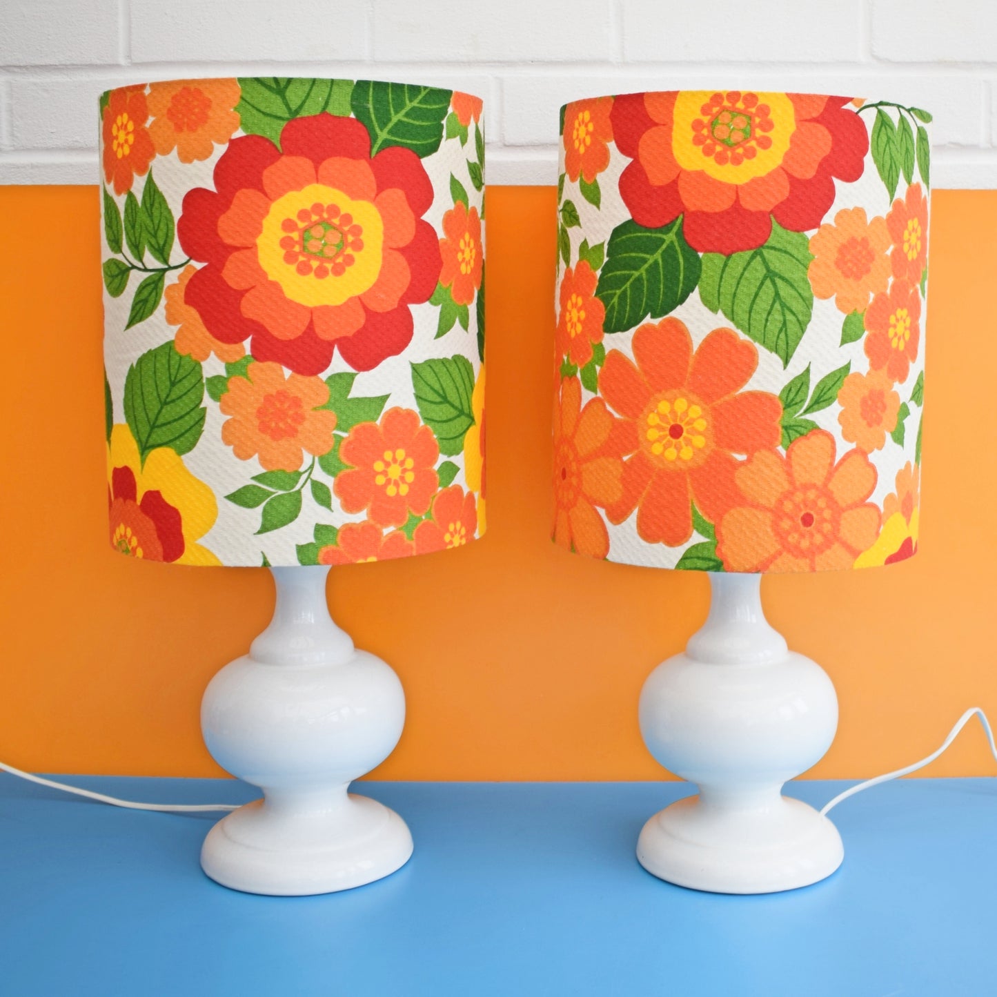 Vintage 1960s Table Lamp - White Ceramic - Flower Power Orange Shade