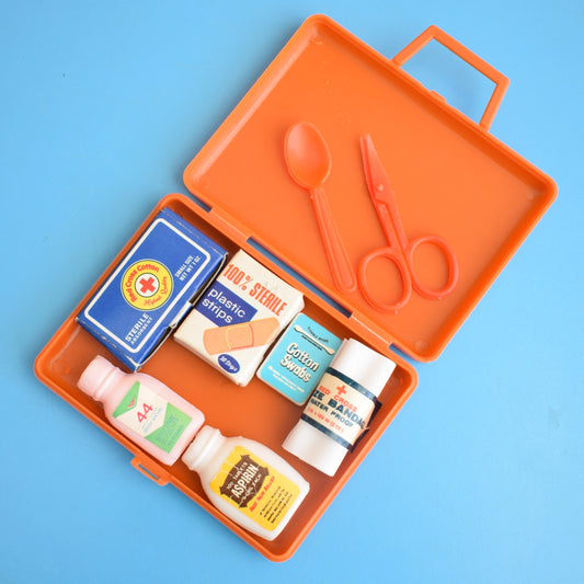 Vintage 1970s Dolls PLastic First Aid Kit by Pineapple Retro