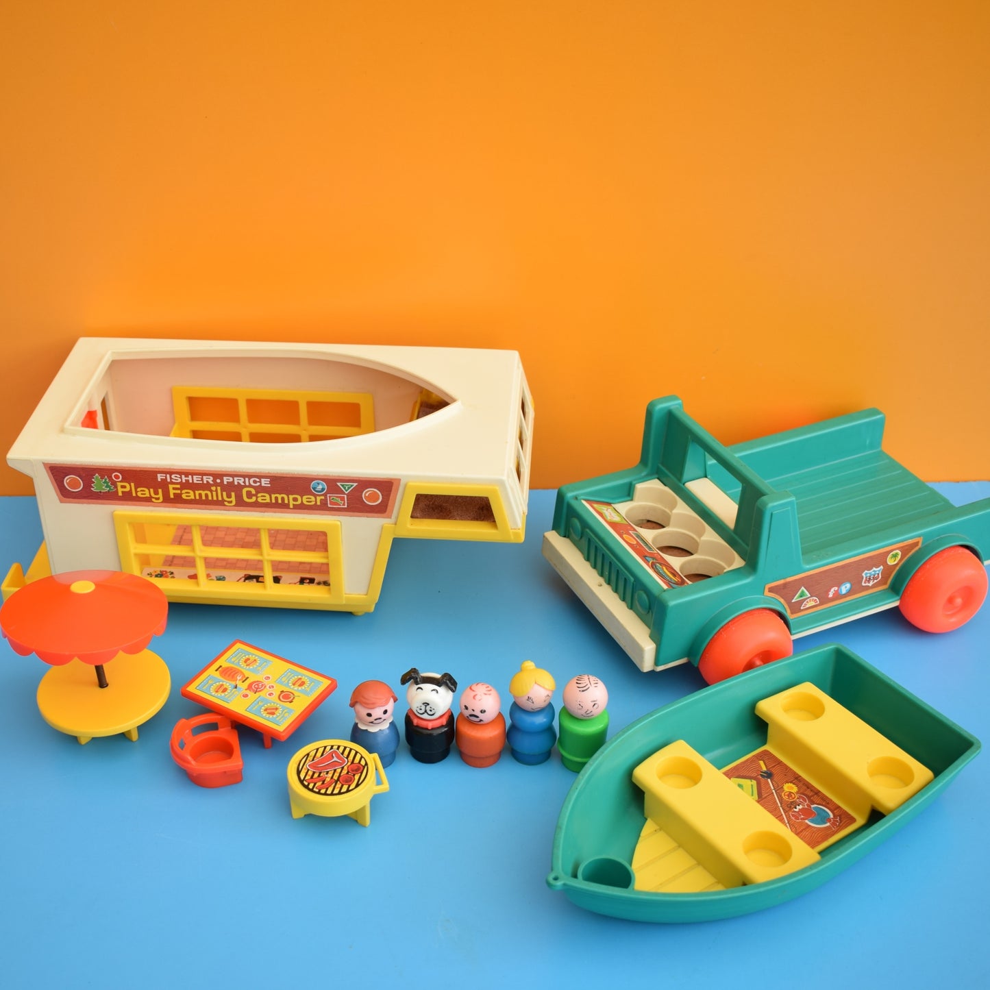 Vintage 1980s Fisher Price - Play Family Camper
