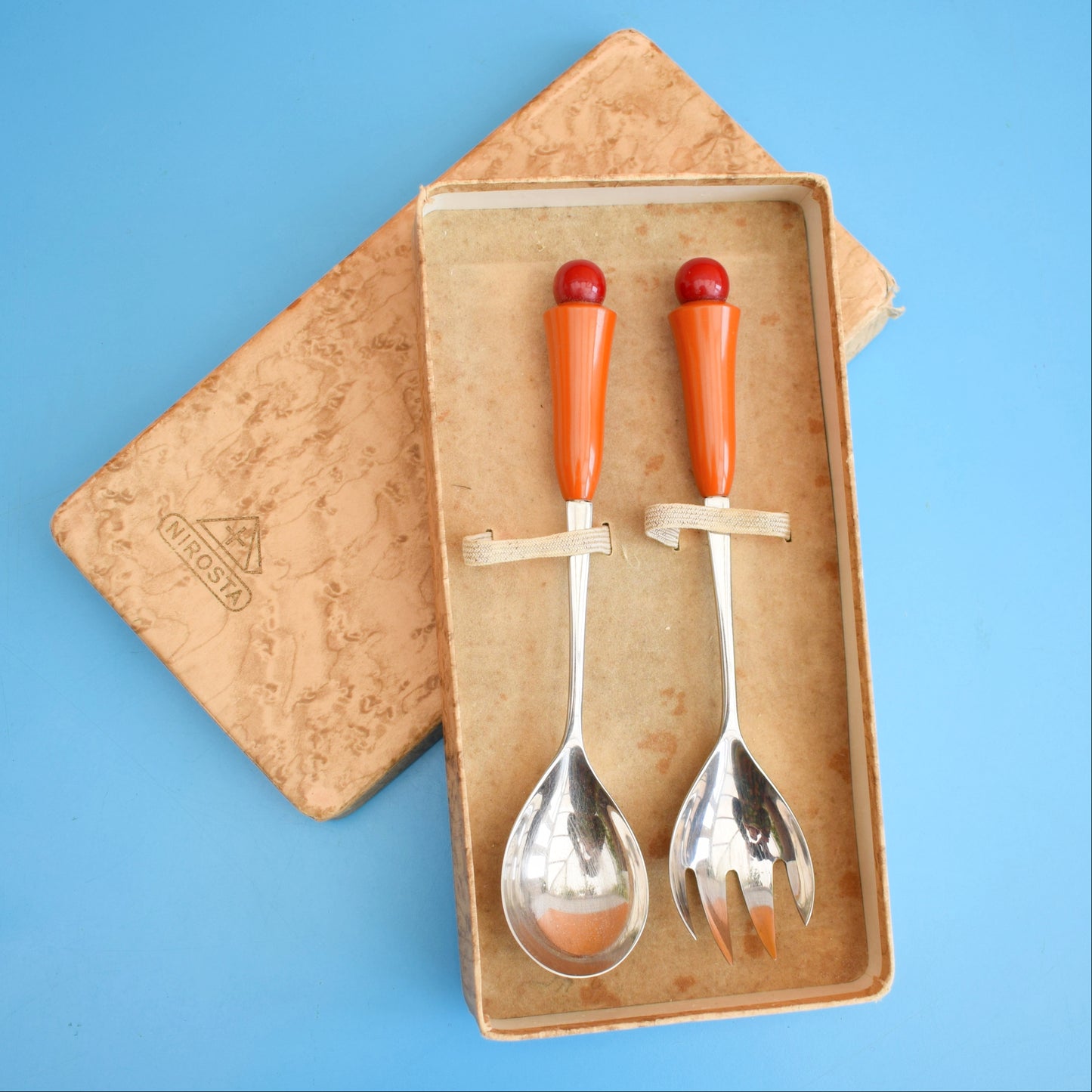 Vintage 1950s Bakelite Serving Spoons / Pot