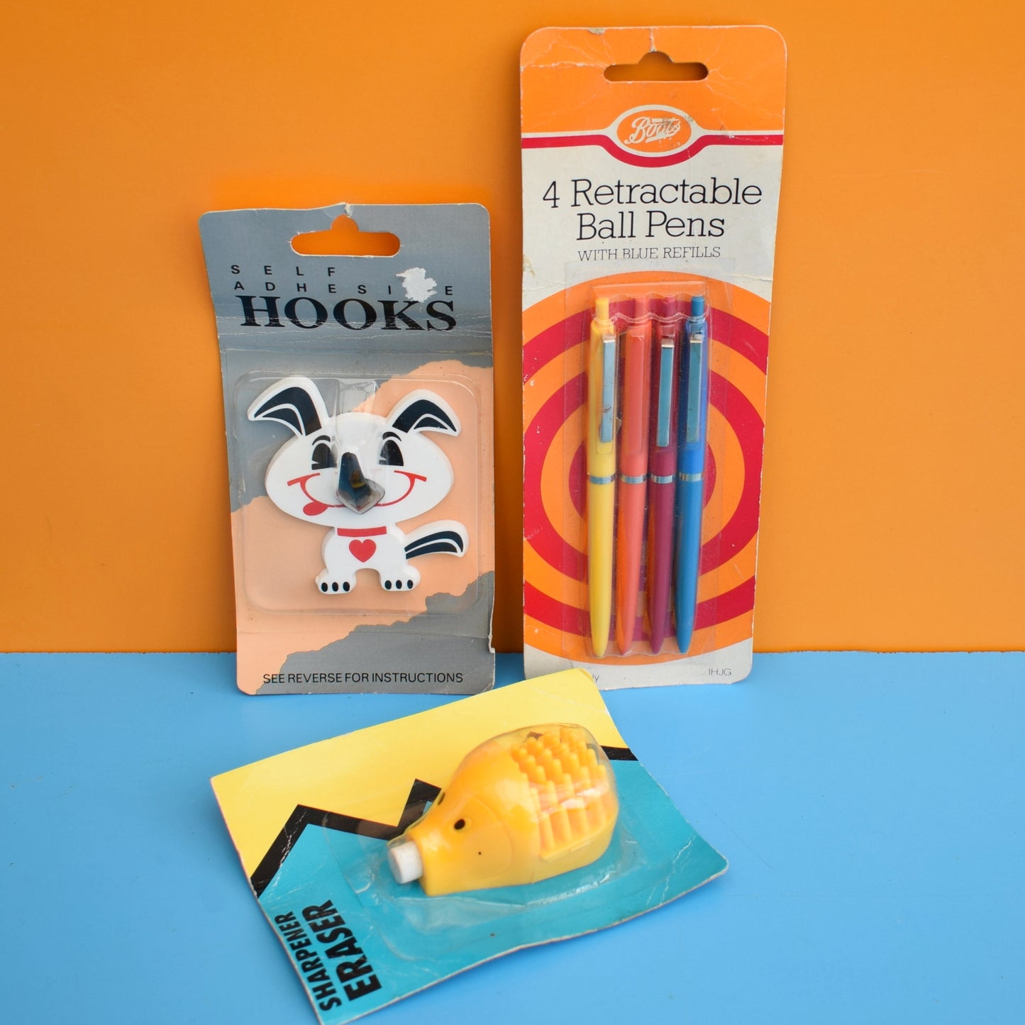 Vintage 1980s Plastic stationary / Hook - NOS