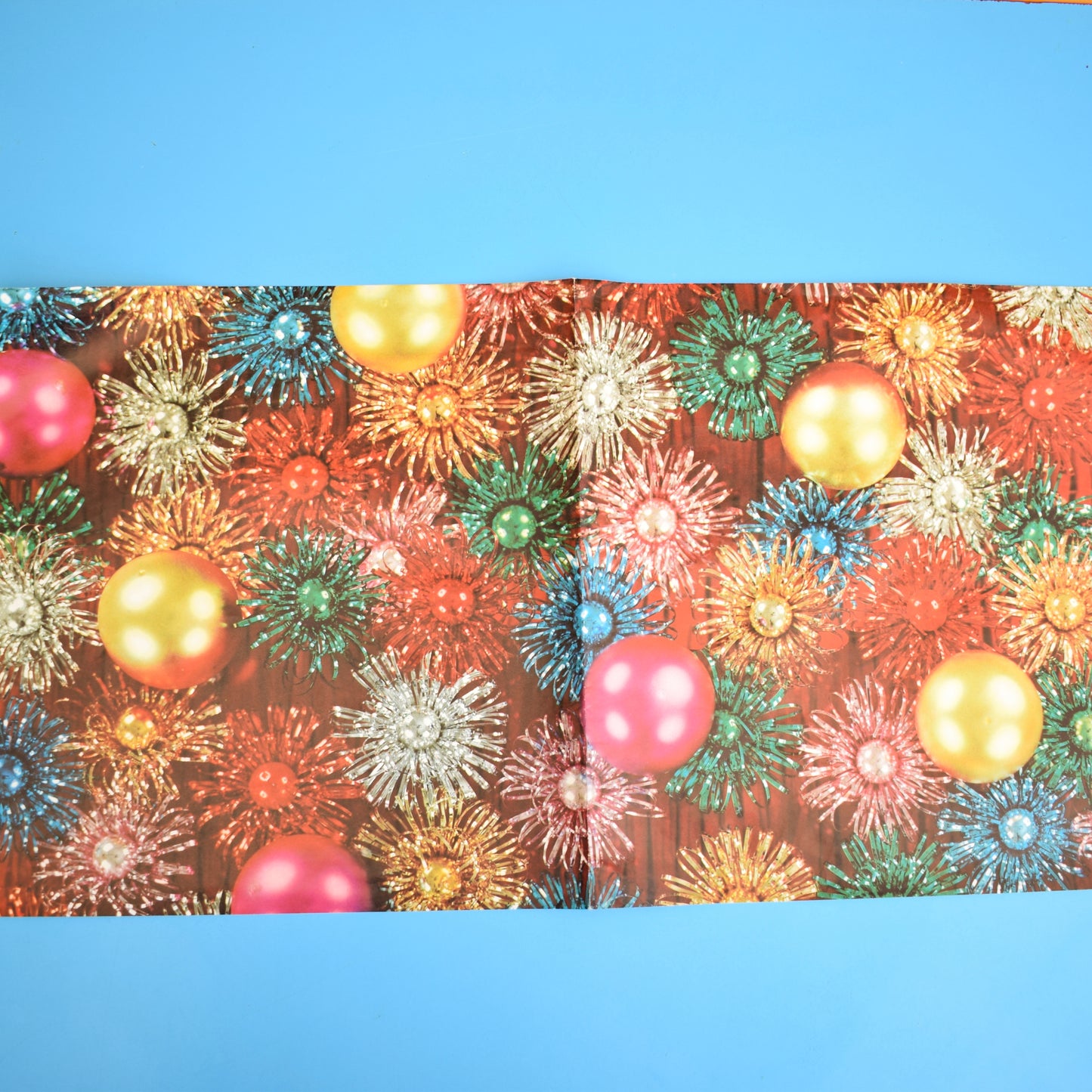 Vintage 1970s Christmas Gift Wrap Paper - Baubles x2