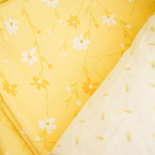 Vintage 1980s Linda Beard Bedding / Curtains - Yellow by Vintage