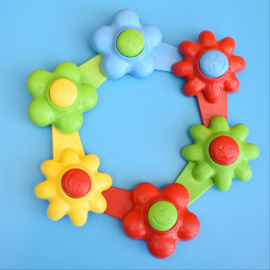 Vintage 1980s Matchbox Plastic Interlocking Flower Toy by Pineapple Retro