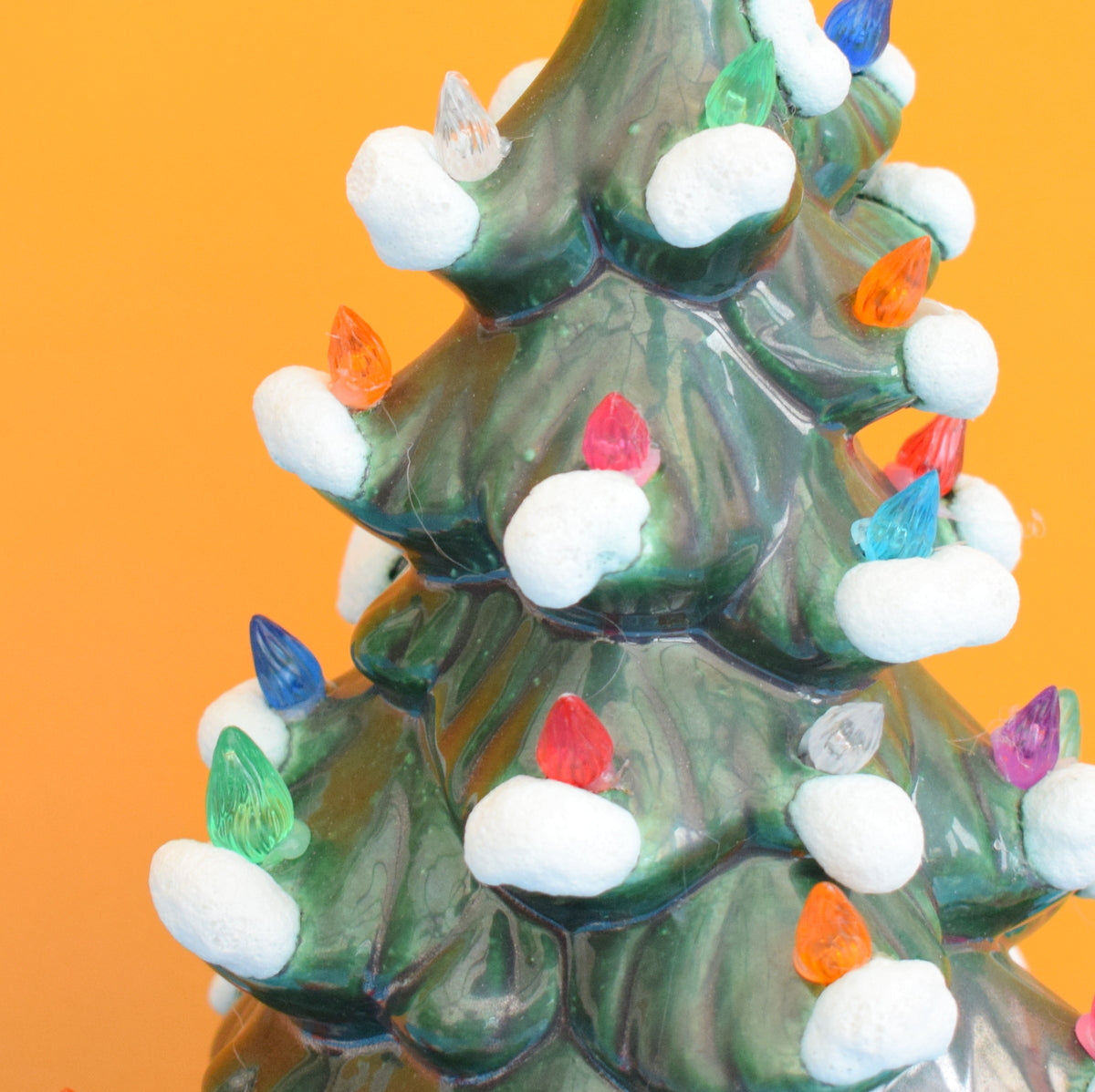 Vintage Ceramic Christmas Tree Lamp - Green With Rainbow Bulbs