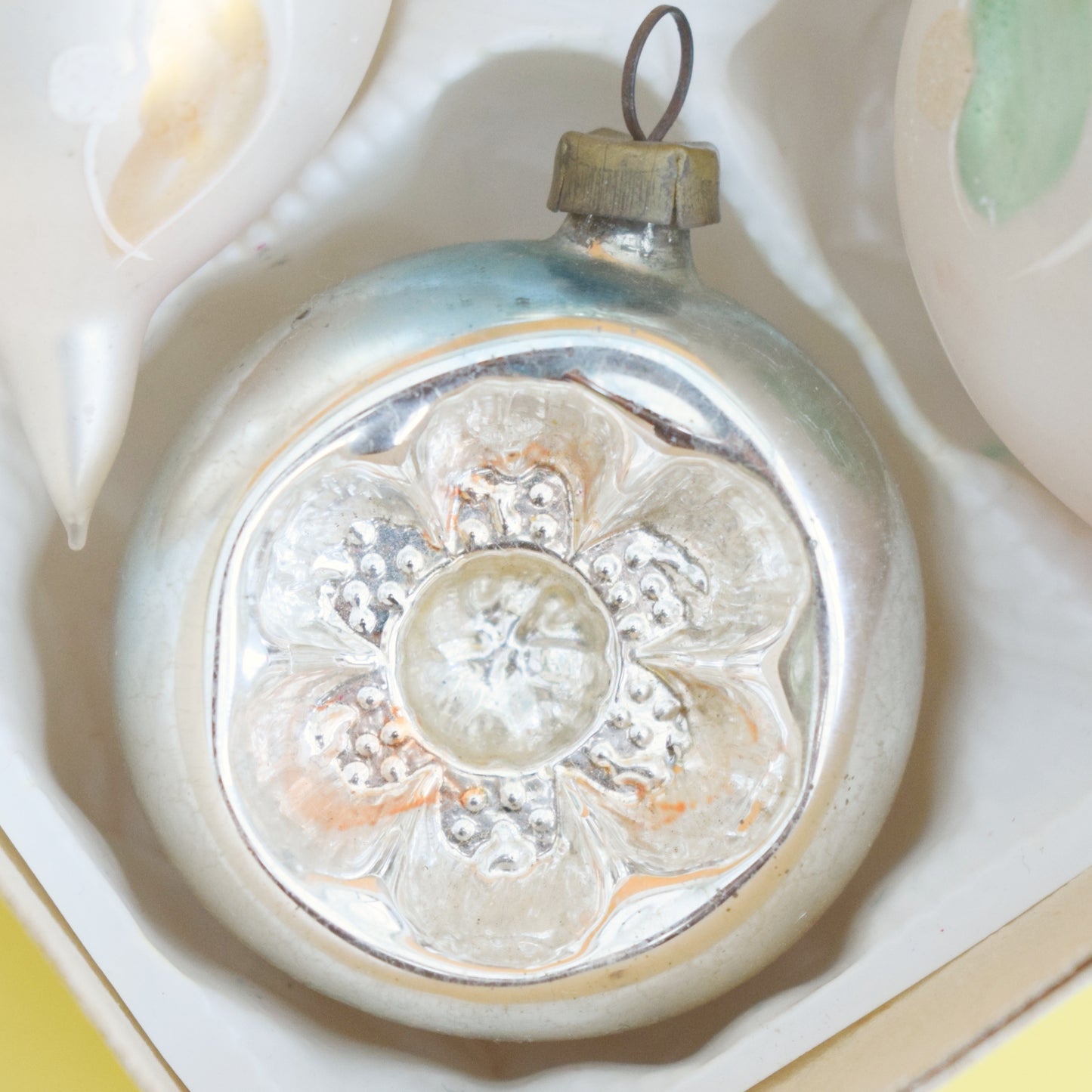 Vintage 1960s Glass Christmas Baubles - Mint