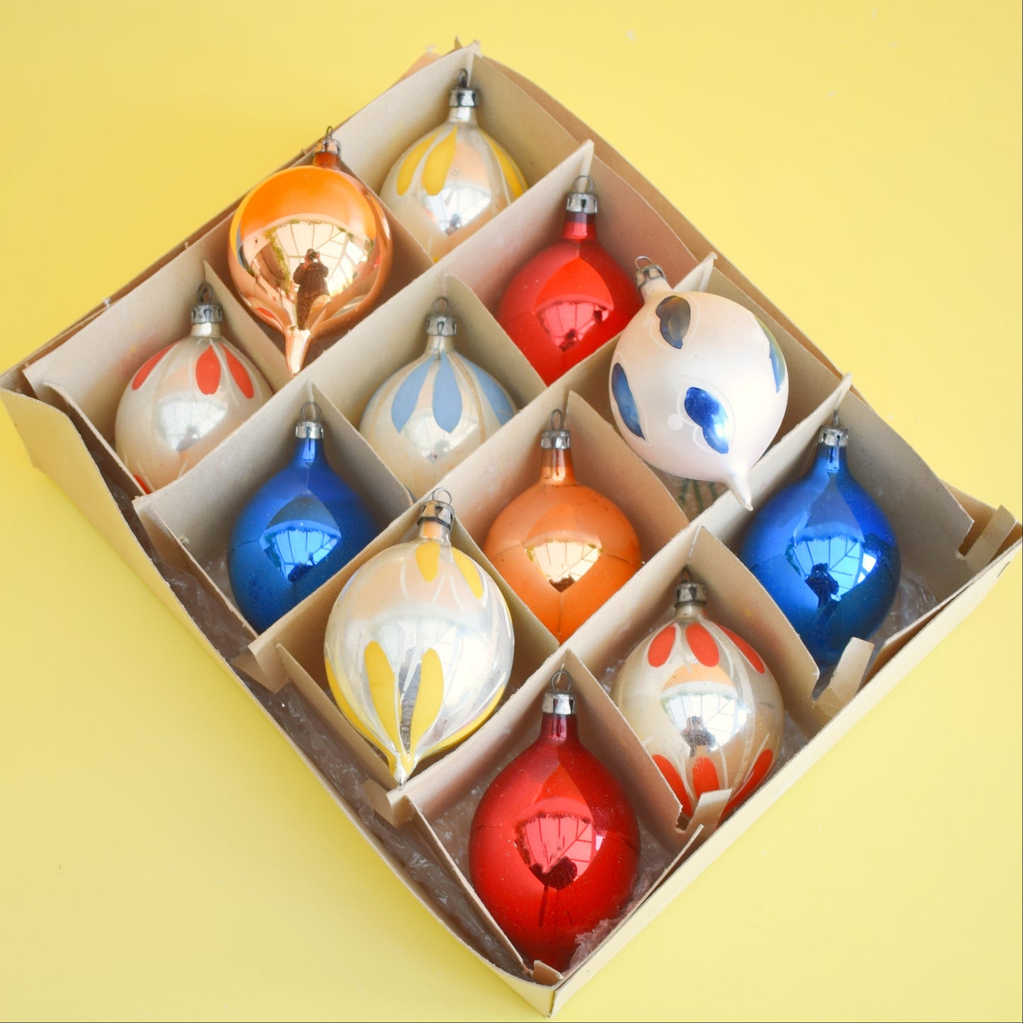 Vintage 1960s Glass Christmas Baubles - 12 Drops