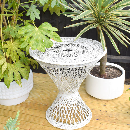 Vintage 1960s - Russell Woodard Garden Table - Fibreglass - Parasol Hole - White