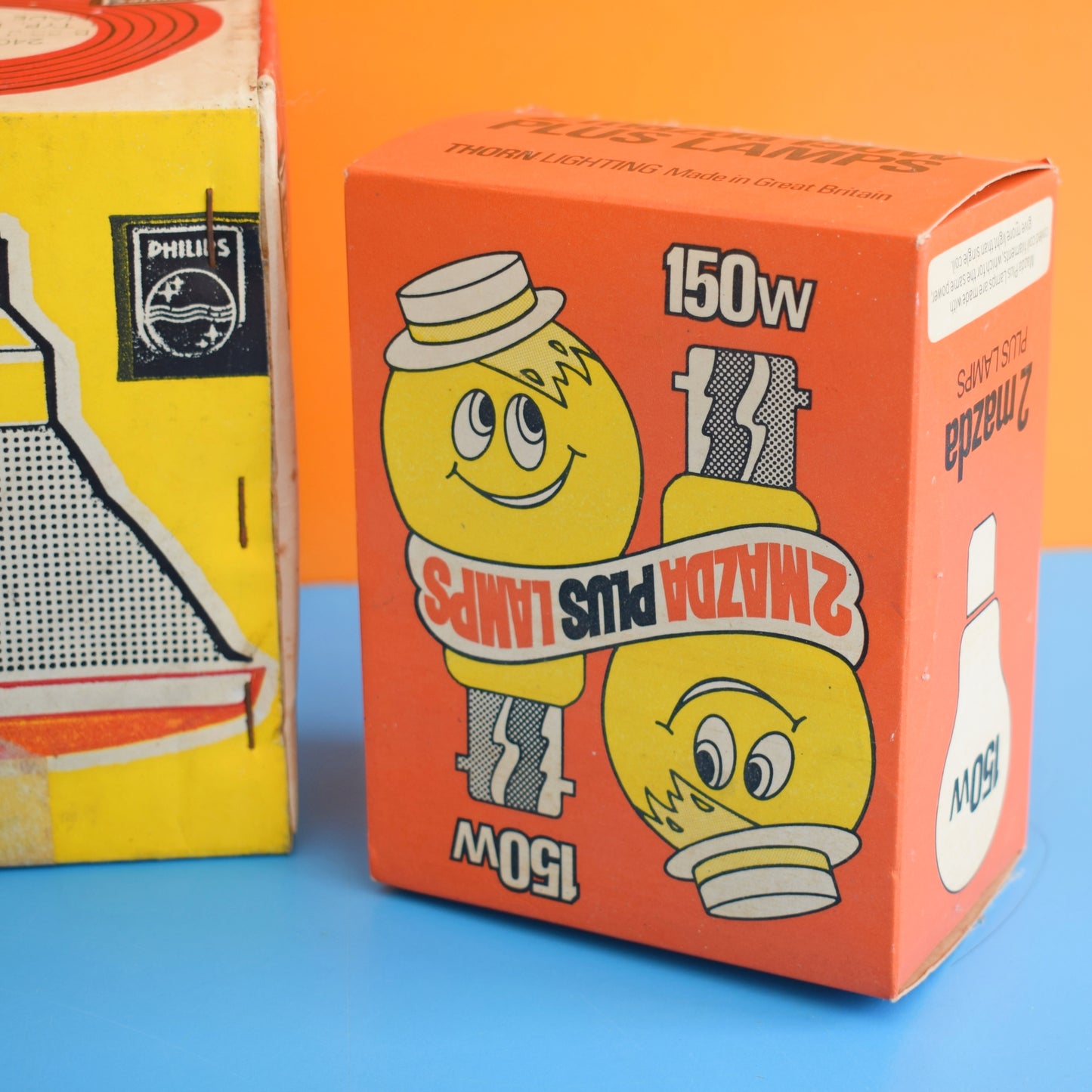 Vintage 1970s Light Bulbs - Unused Props by Pineapple Retro