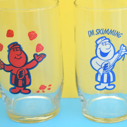 Vintage 1970s Milk Drinking Dairy Glasses x4