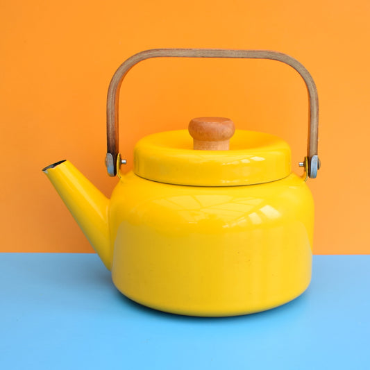 Vintage 1960s Enamel Kettle - Wooden Handle - Eggy Yellow by Pineapple Retro
