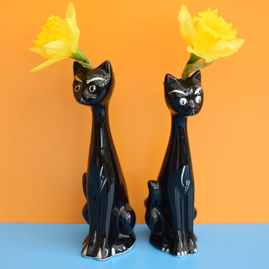 Vintage 1960s Kitsch Ceramic Cat Vase Pair by Vintage
