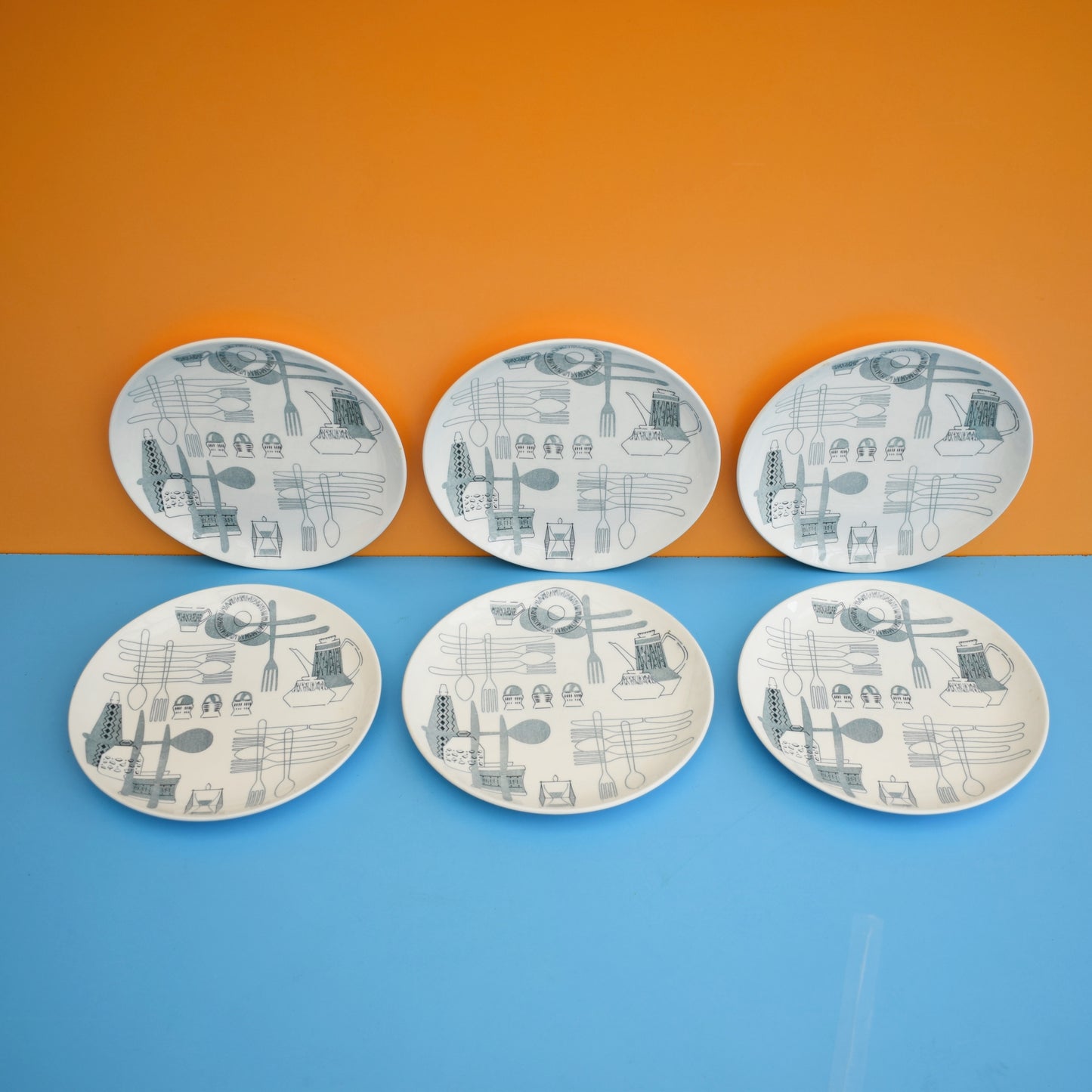 Vintage 1960s Kitsch Barker Bros Plates - Fiesta x6 by Vintage