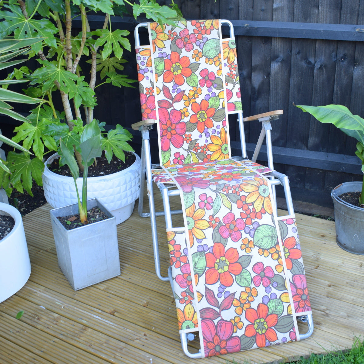 Vintage 1960s Garden Folding Sun Lounger / Chair - Pink Flower Power